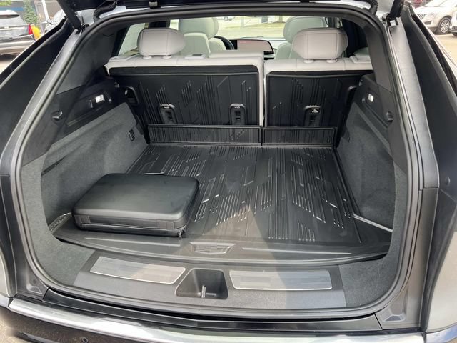 Certified 2024 Cadillac Lyriq Luxury w/ LPO, Floor Liner Package AWD/4WD image 10