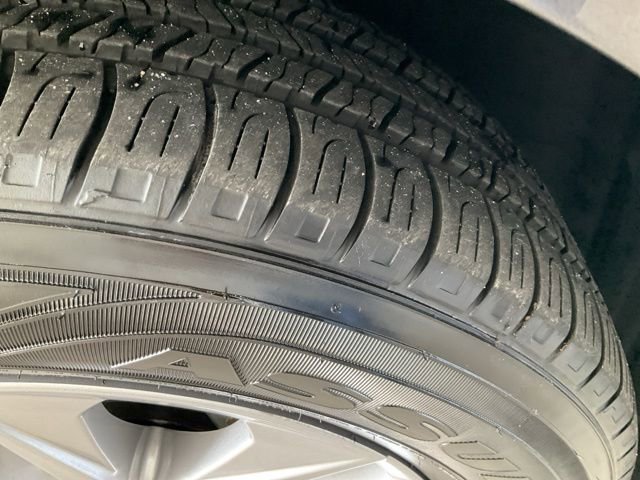 Used 2024 Toyota Sienna XLE image 29