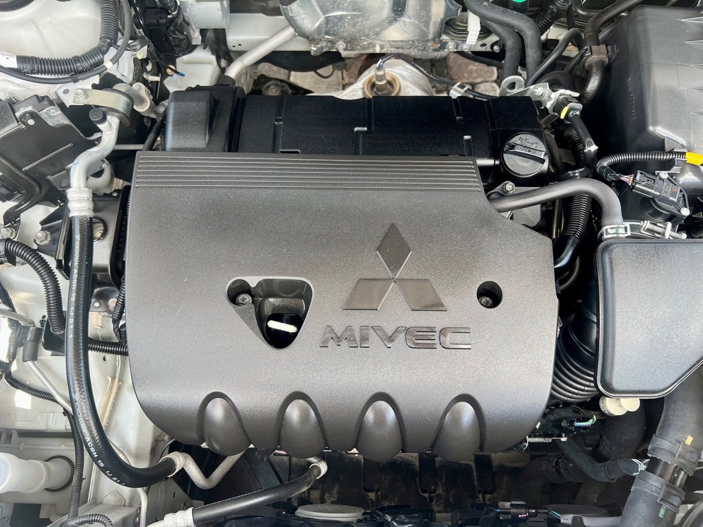 Used 2020 Mitsubishi Outlander SEL image 23