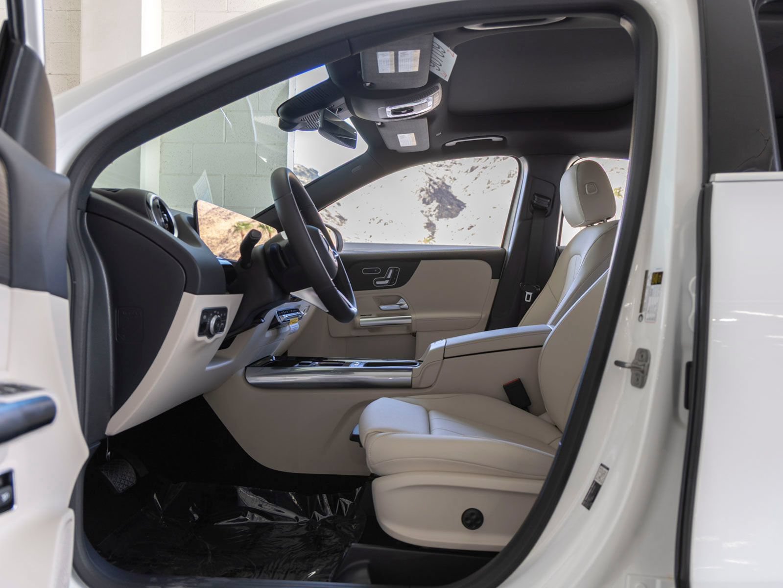 New 2026 Mercedes-Benz GLA 250 image 12