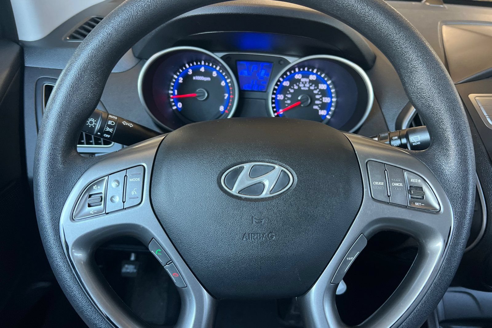 Used 2015 Hyundai Tucson GLS w/ Option Group 02 FWD image 22