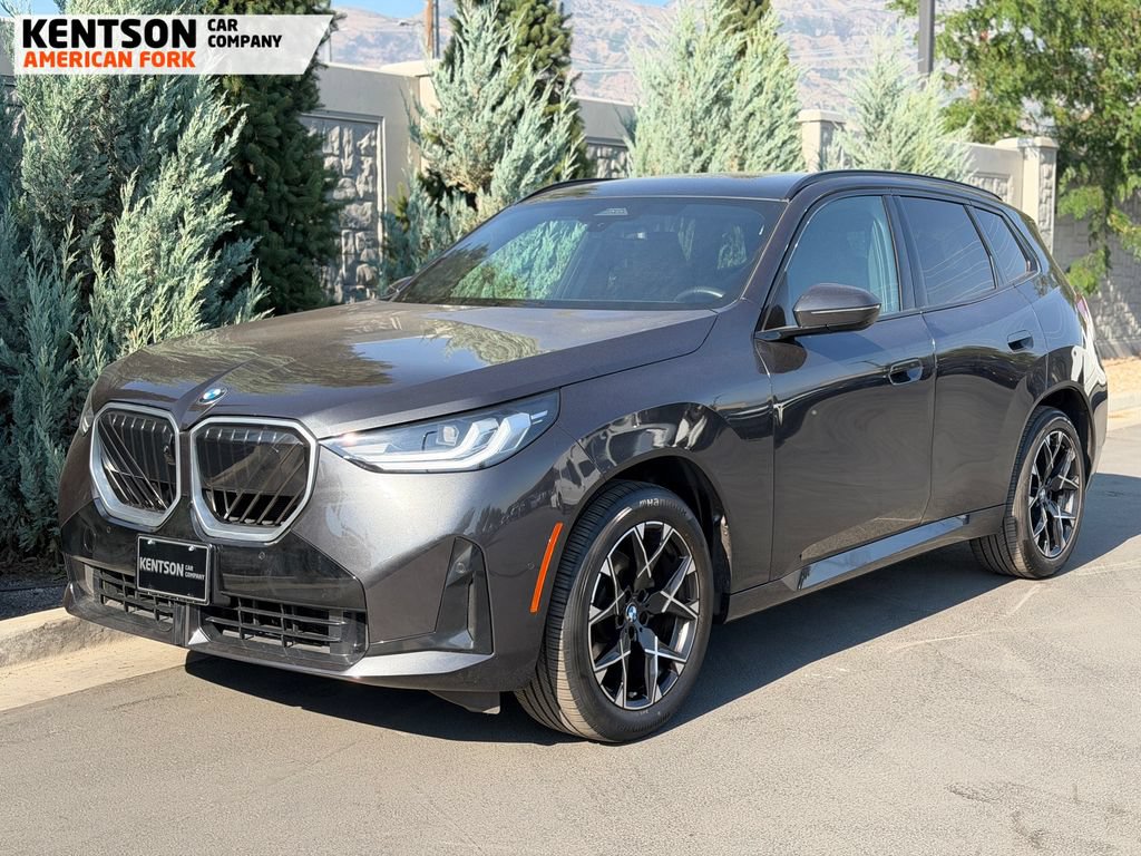 Used 2025 BMW X3 xDrive30i AWD/4WD image 3