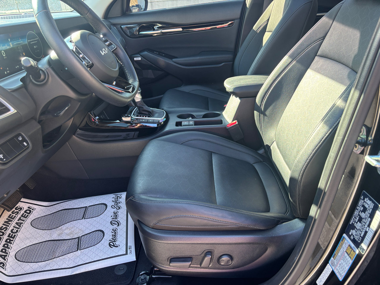 Used 2024 Kia Seltos SX w/ SX Sunroof Package image 10