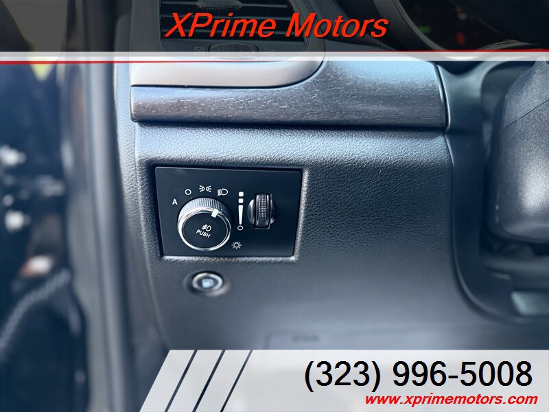 Used 2017 Jeep Grand Cherokee Altitude AWD/4WD image 18