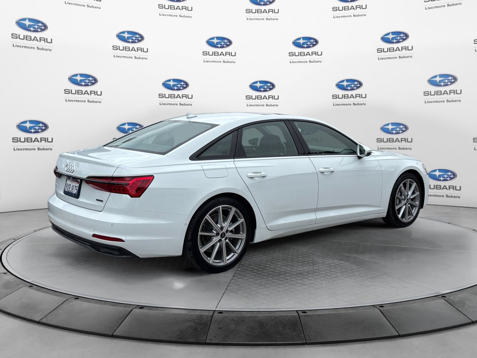 Used 2025 Audi A6 Premium Plus w/ Premium Plus Package AWD/4WD image 5