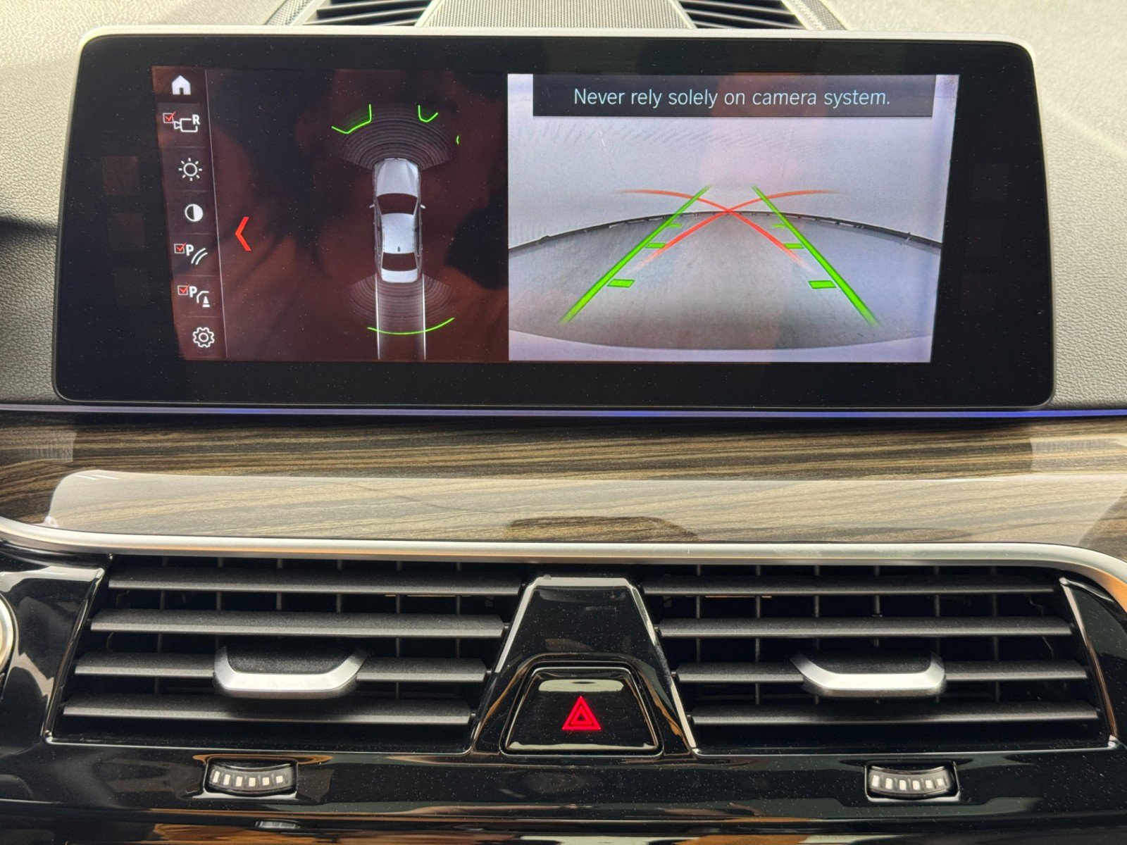 Used 2018 BMW 530e image 28