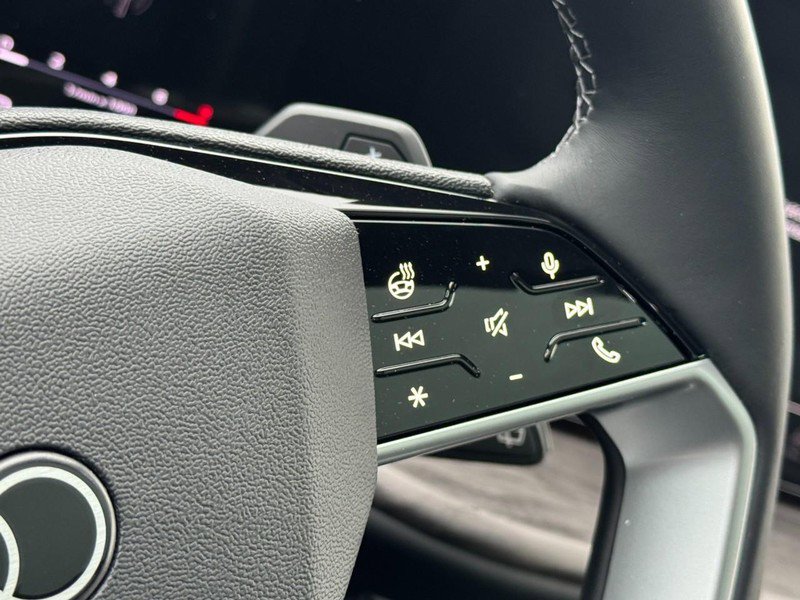 New 2025 Audi Q5 Prestige image 11