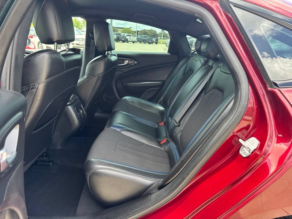 Used 2016 Chrysler 200 S w/ Comfort Group FWD image 19