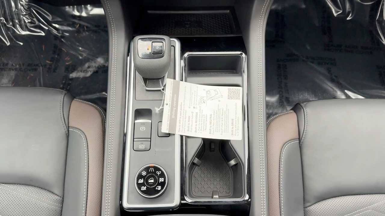 New 2025 Nissan Pathfinder Platinum w/ Cargo Package image 15