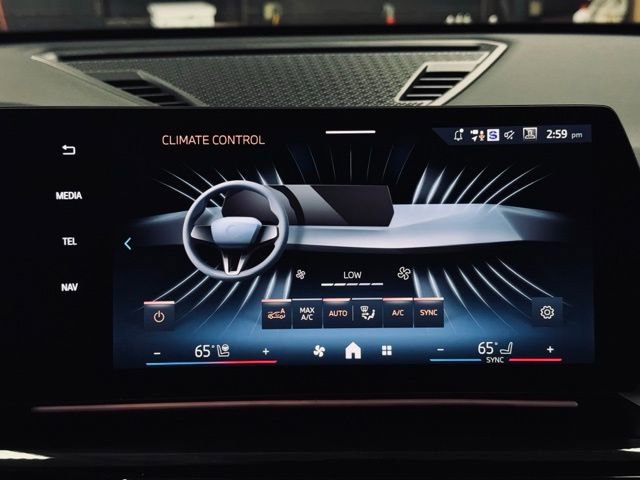 New 2026 BMW X1 xDrive28i w/ Technology Package AWD/4WD image 37