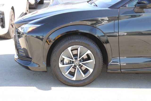 Certified 2023 Lexus RZ 450e Premium w/ Technology Package AWD/4WD image 4