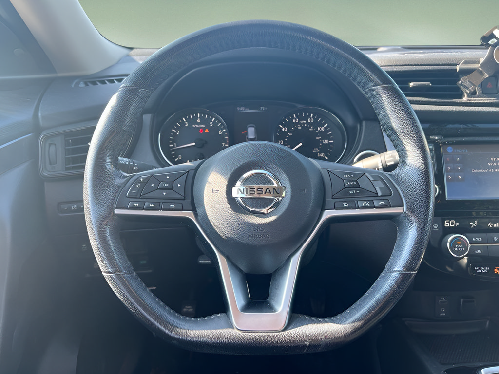Used 2017 Nissan Rogue SV w/ Sun & Sound Touring Package AWD/4WD image 19