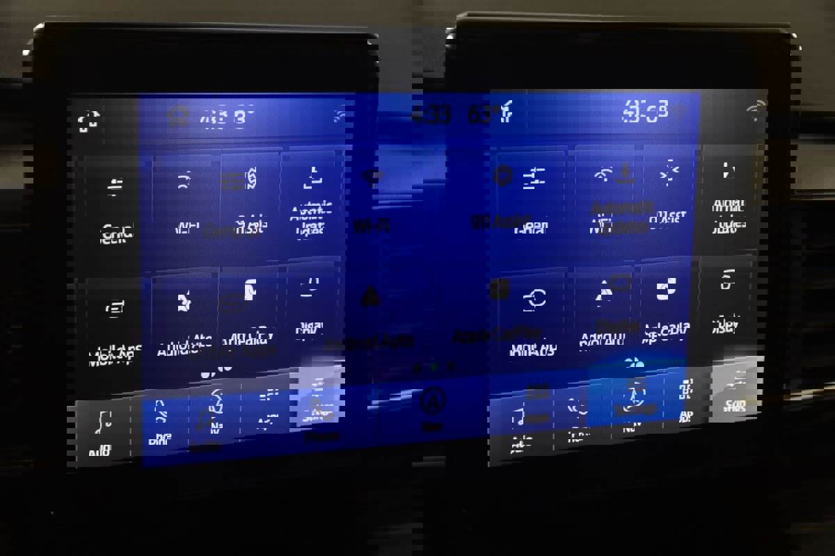 Used 2021 Ford Explorer Limited w/ Equipment Group 301A image 35