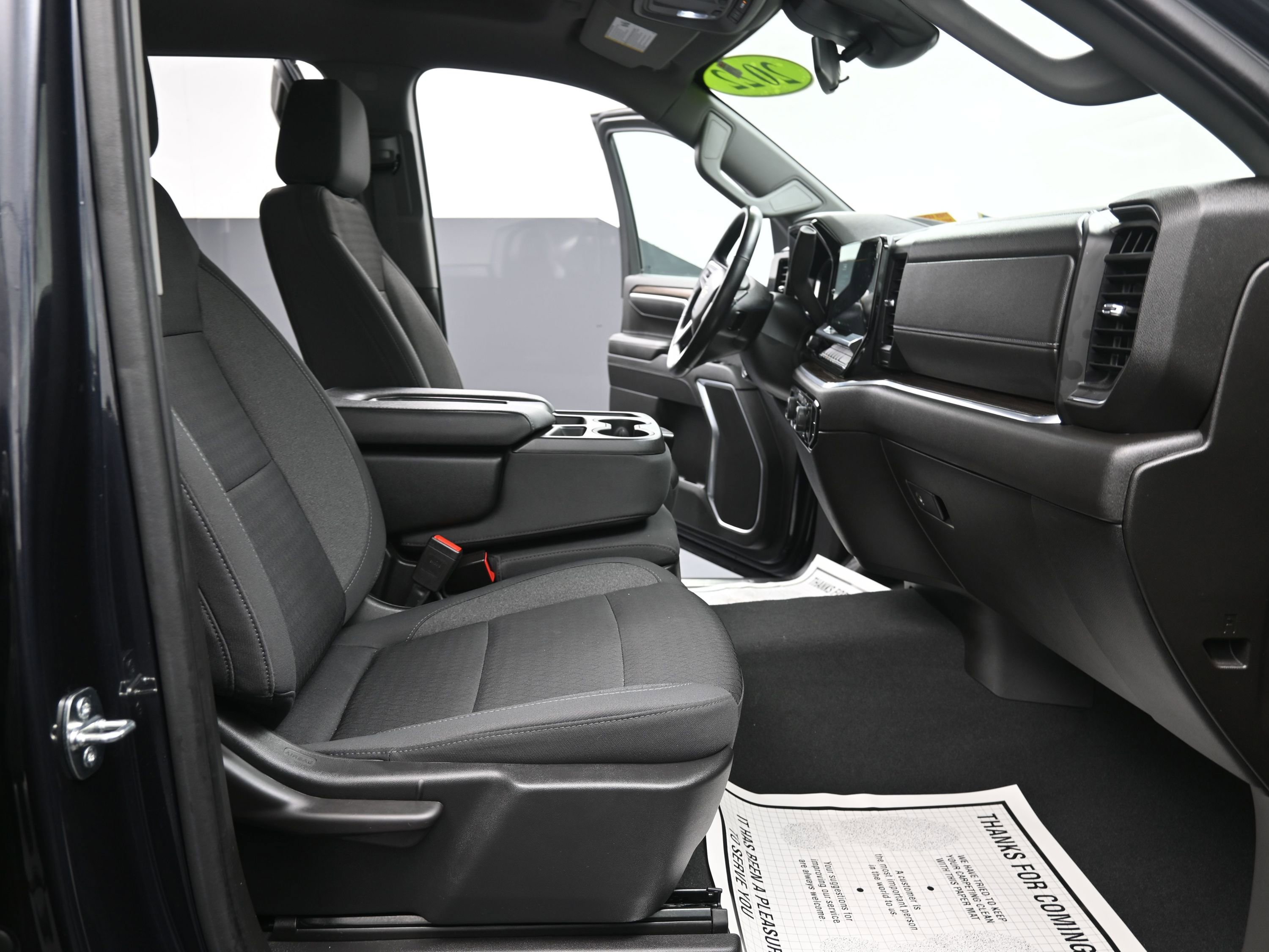 Used 2022 Chevrolet Silverado 1500 LT image 30