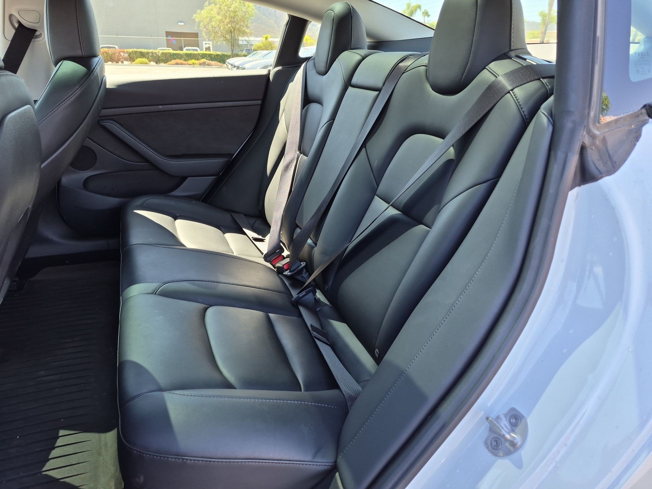 Used 2023 Tesla Model 3 Standard Range RWD image 31