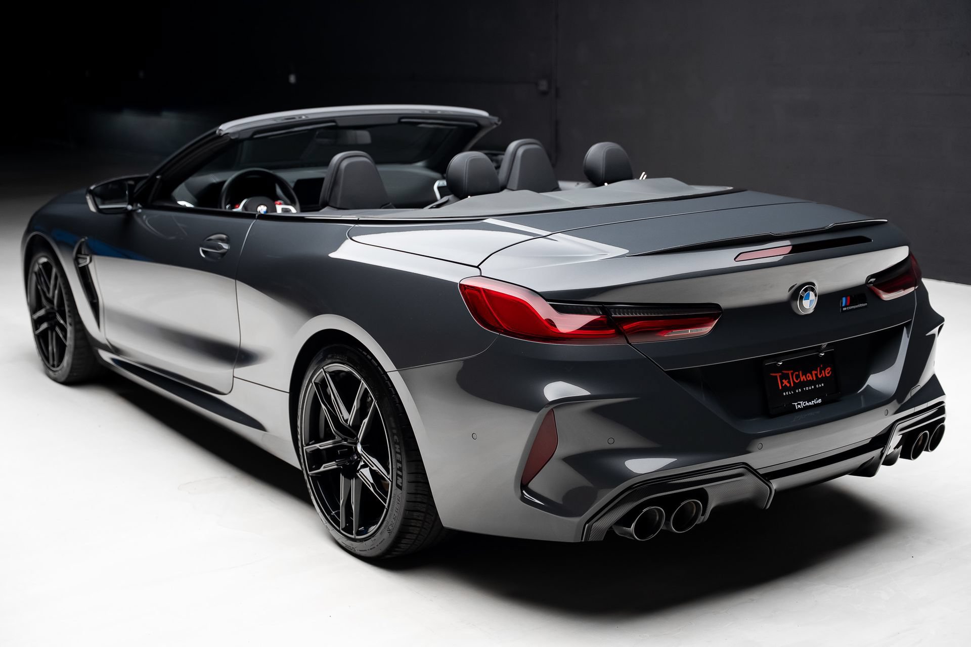 Used 2022 BMW M8 Competition w/ M Carbon Exterior Package AWD/4WD image 27