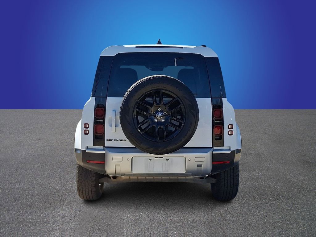 Used 2025 Land Rover Defender 110 S AWD/4WD image 5