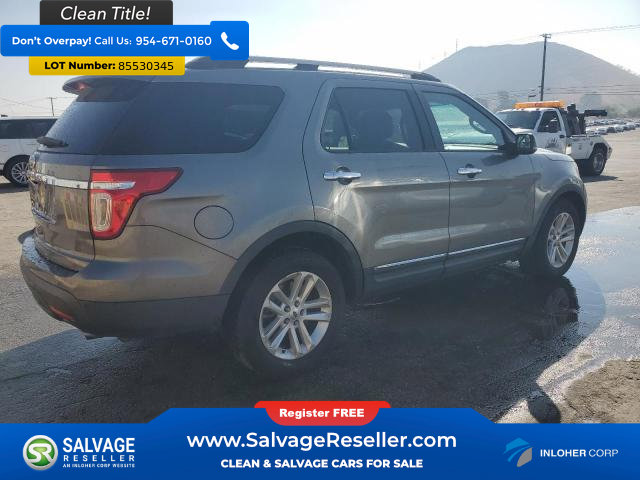 Used 2014 Ford Explorer XLT w/ Equipment Group 202A image 4