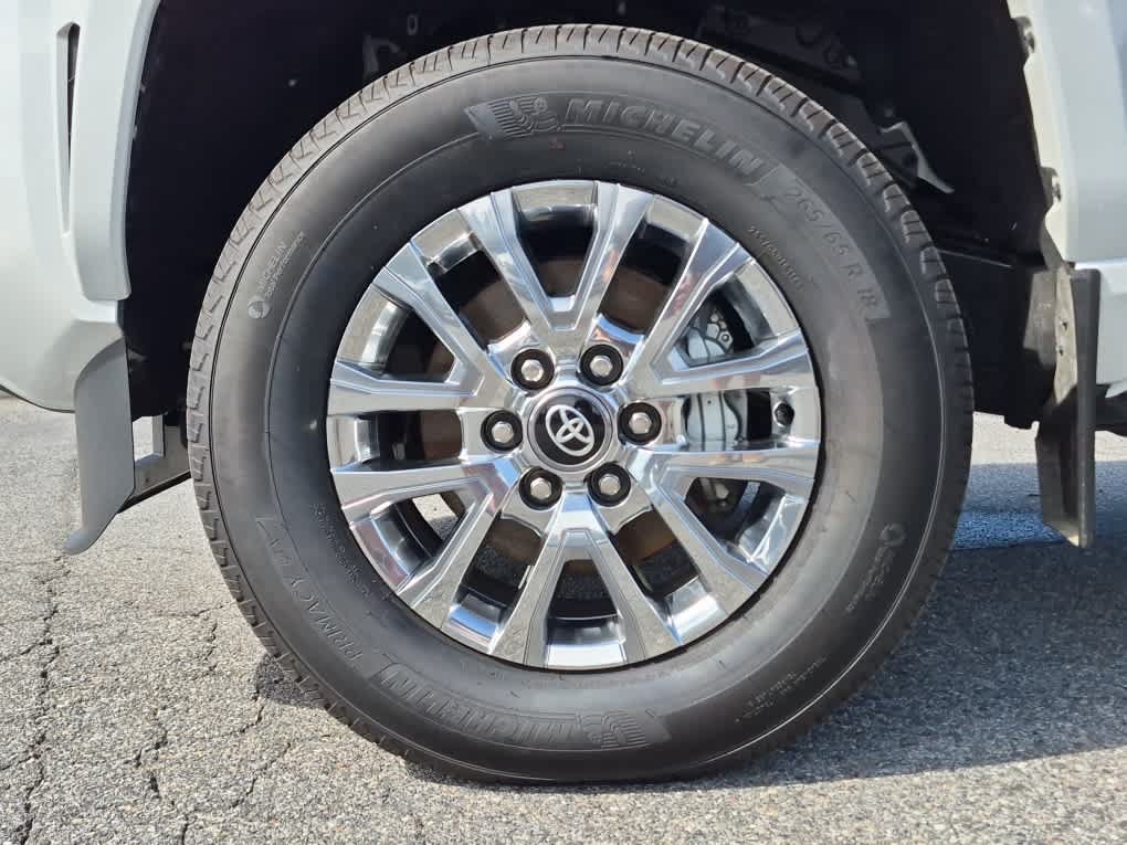 Used 2026 Toyota Tacoma Limited AWD/4WD image 8