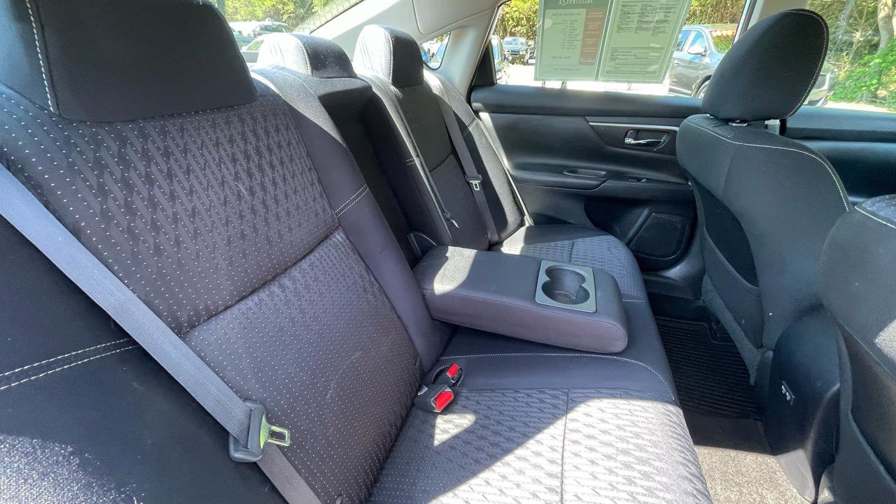 Used 2017 Nissan Altima 2.5 SV FWD image 26