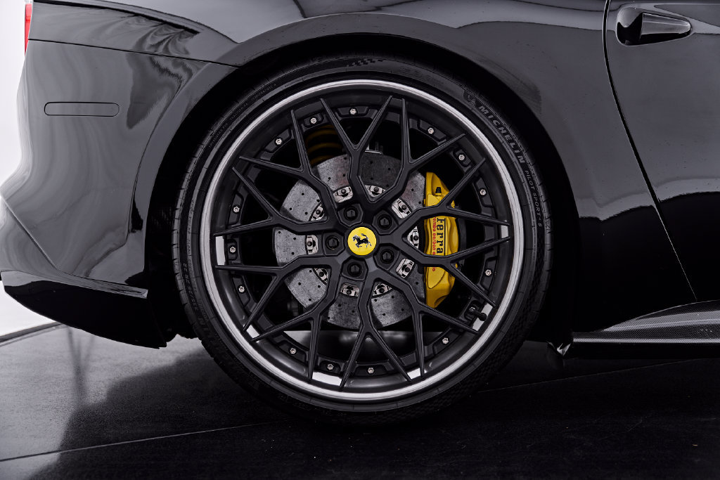 Used 2015 Ferrari F12 Berlinetta RWD image 36