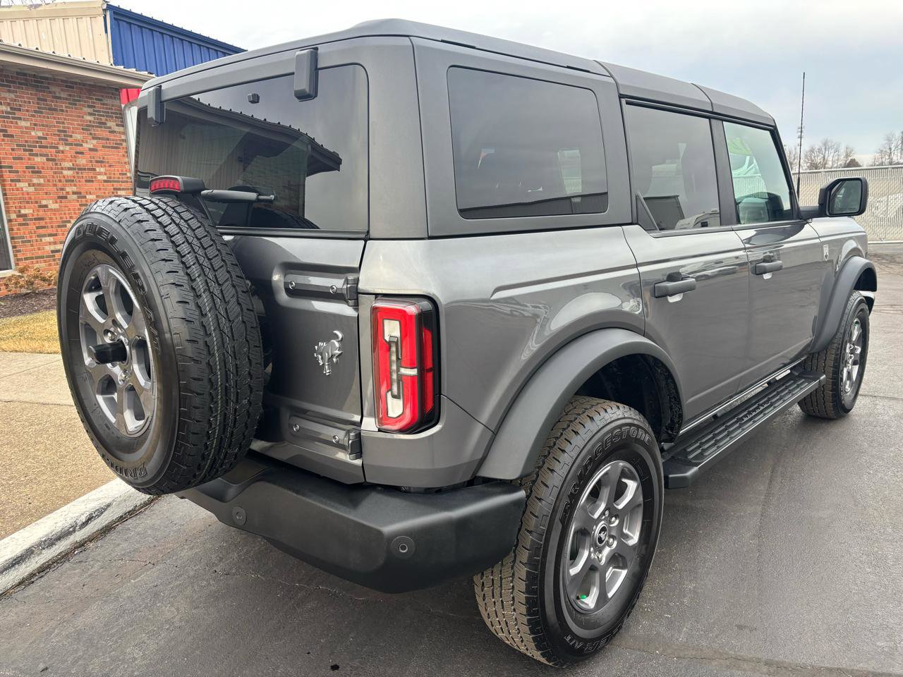 Used 2024 Ford Bronco Big Bend image 3