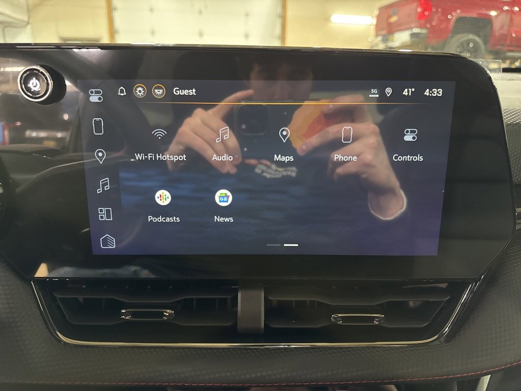 New 2025 Chevrolet Equinox RS image 25