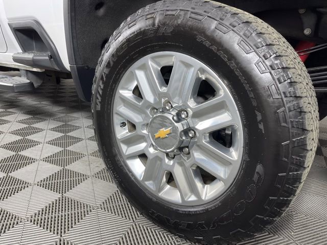 Used 2024 Chevrolet Silverado 2500 High Country w/ High Country Premium Package image 13