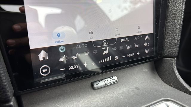 Used 2011 Ford Mustang Shelby GT500 w/ SVT Performance Pkg image 29