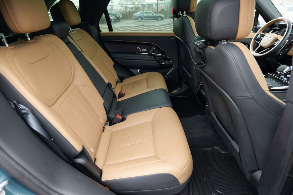 Used 2023 Land Rover Range Rover Sport SE Dynamic AWD/4WD image 34