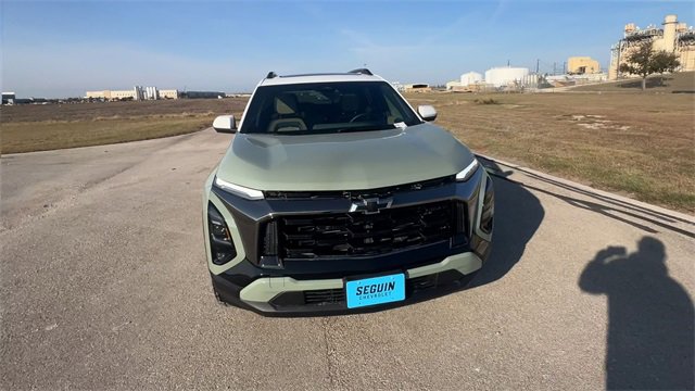 Certified 2025 Chevrolet Equinox ACTIV w/ Safety and Technology Package image 3