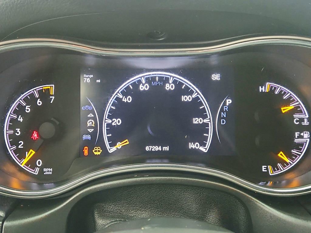 Used 2021 Jeep Grand Cherokee Laredo image 13