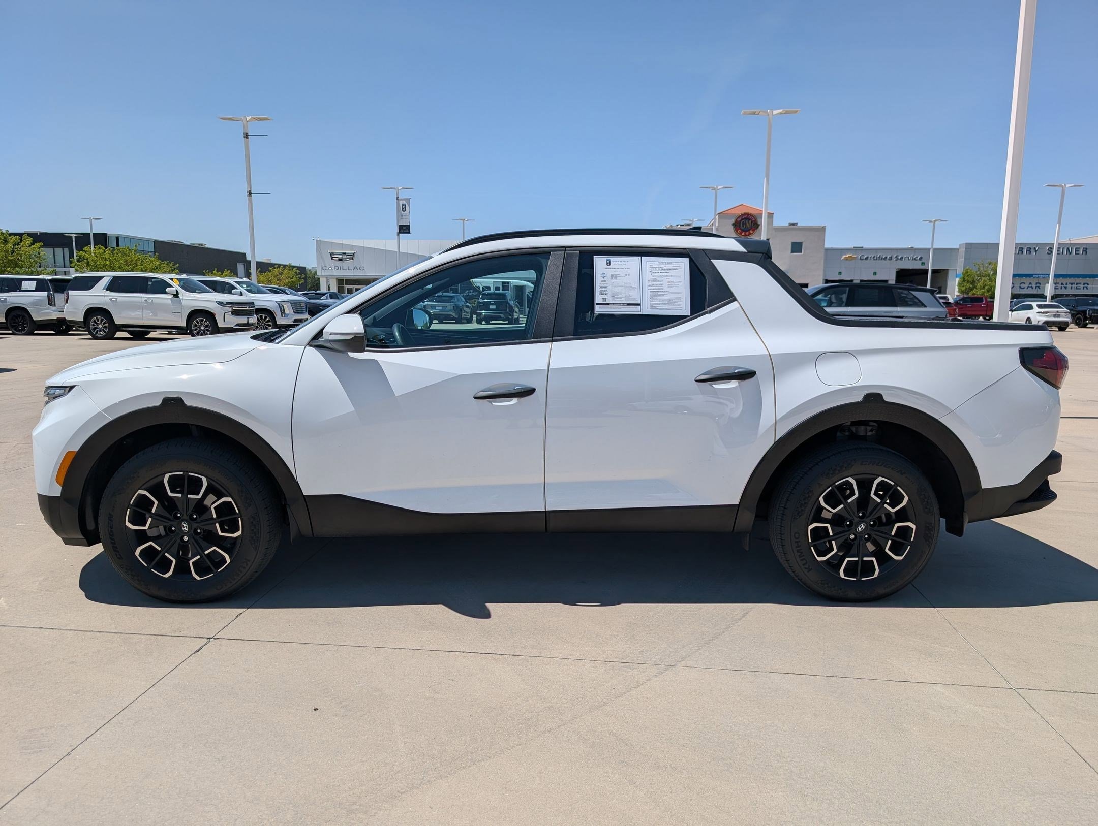 Used 2022 Hyundai Santa Cruz SEL w/ Activity Package AWD/4WD image 3