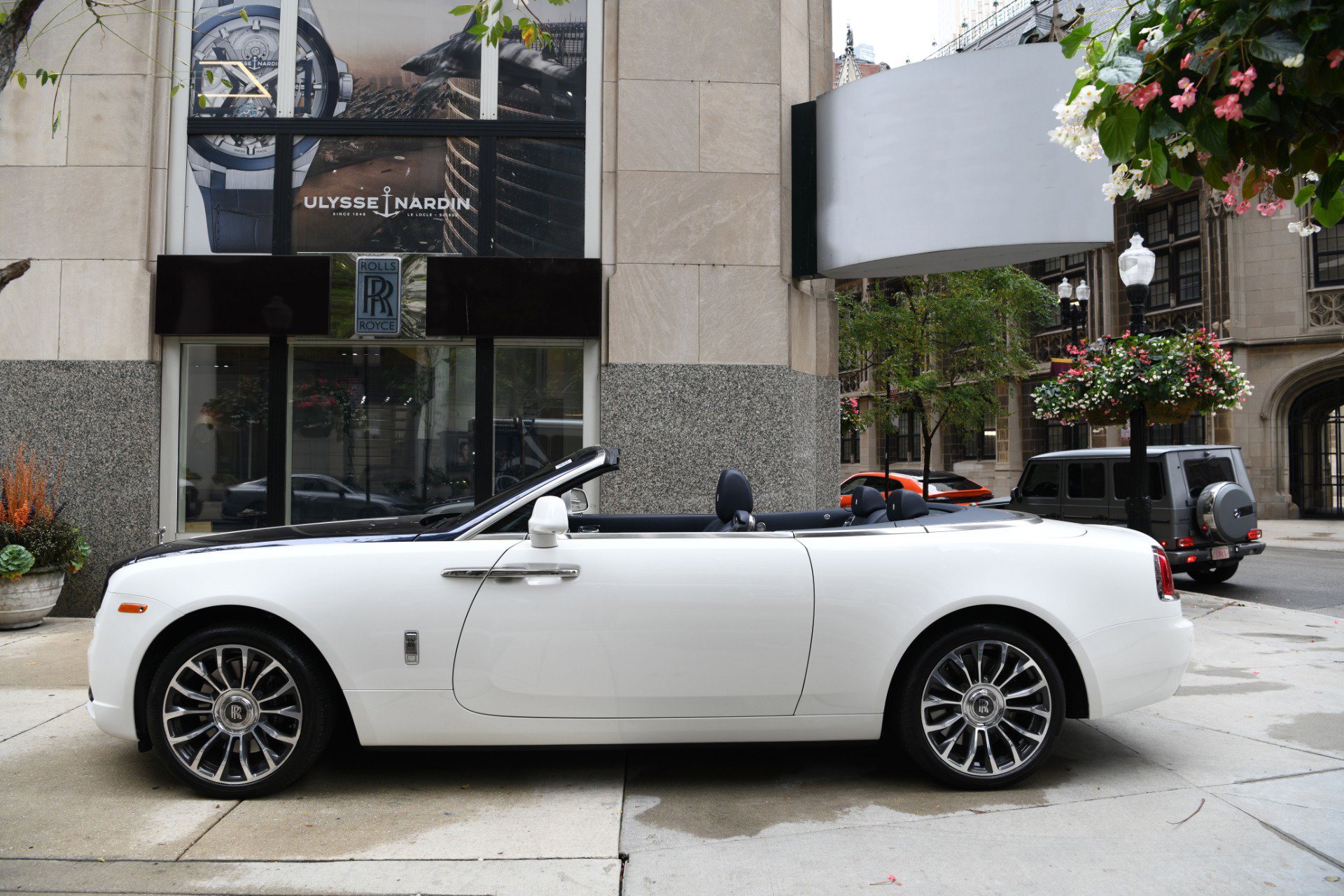 Used 2020 Rolls-Royce Dawn image 6