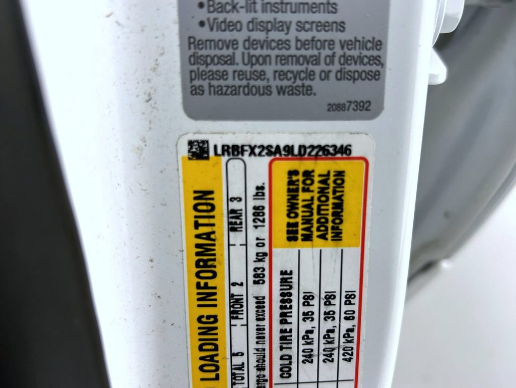 Certified 2020 Buick Envision Essence AWD/4WD image 25
