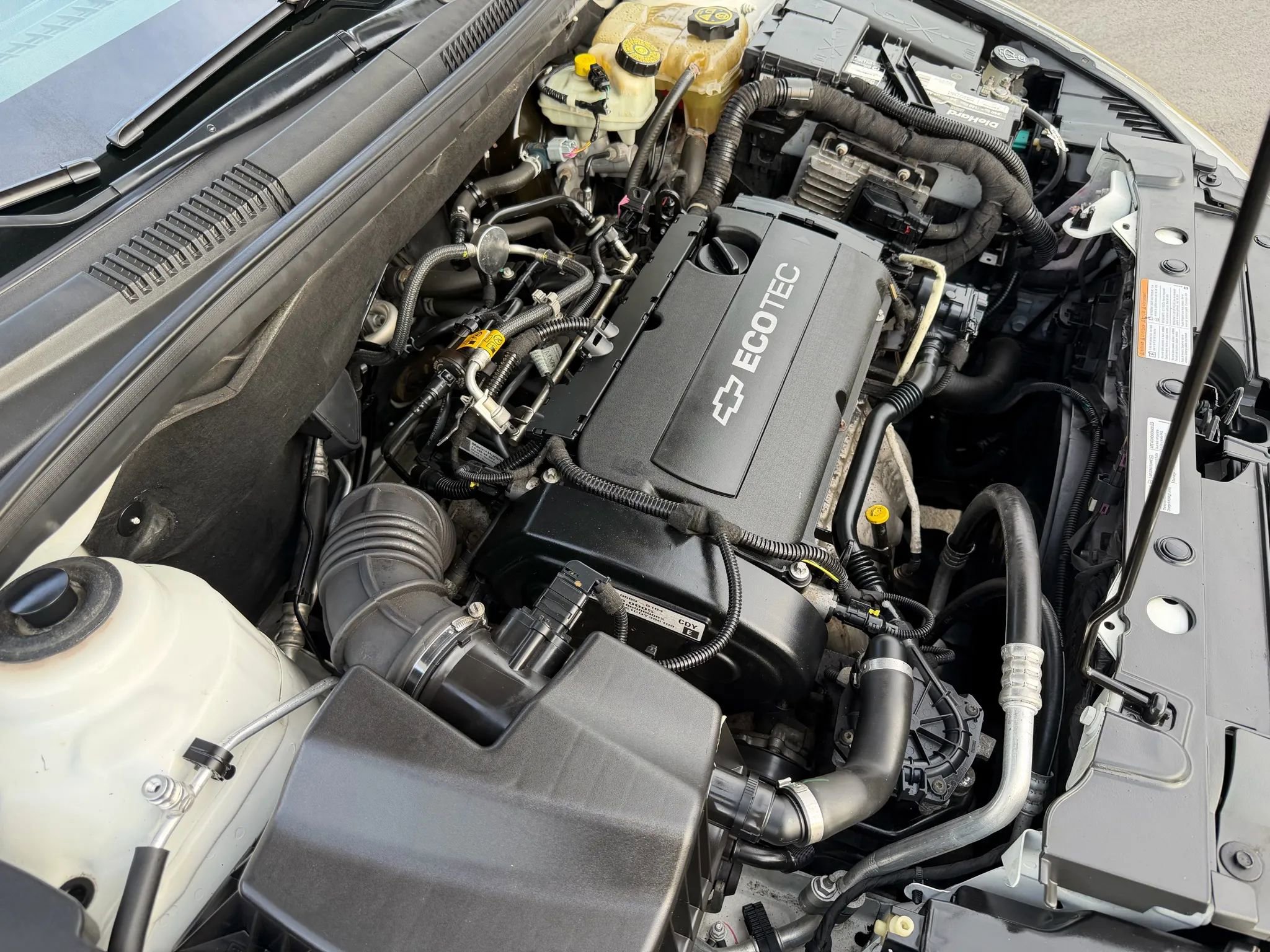 Used 2013 Chevrolet Cruze LS image 32