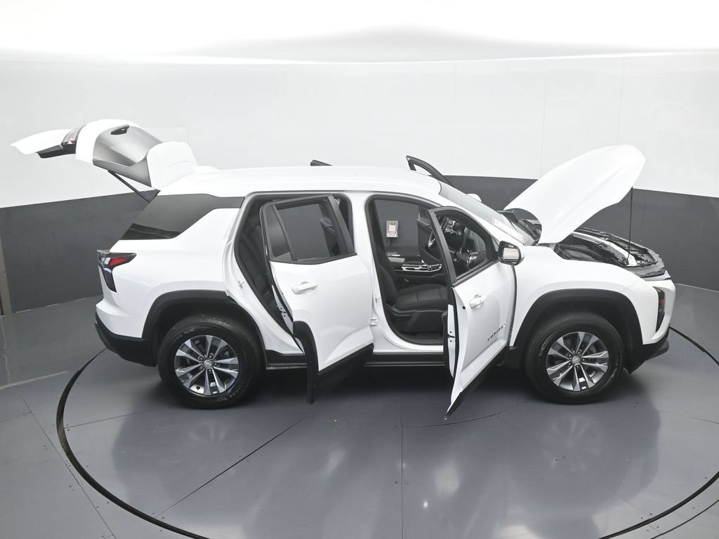 Used 2026 Chevrolet Equinox LT FWD image 66