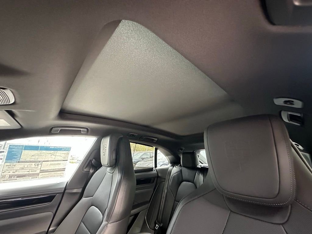 Used 2026 Porsche Macan Electric image 25