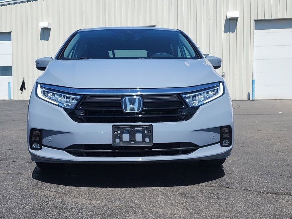Used 2023 Honda Odyssey Touring image 2