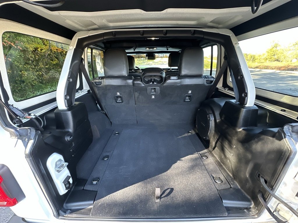 Used 2019 Jeep Wrangler Unlimited Sahara w/ Quick Order Package 24M Moab image 27