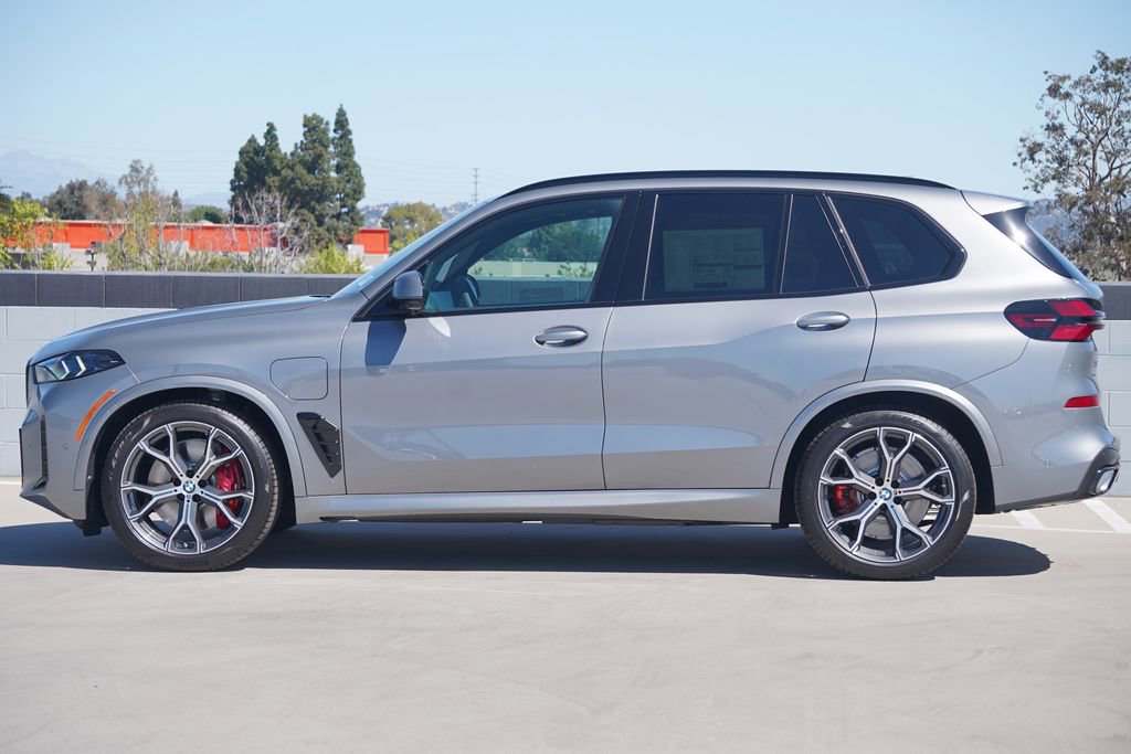 New 2026 BMW X5 xDrive50e w/ M Sport Package image 4