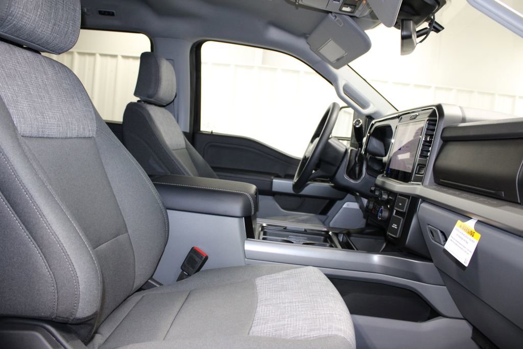 New 2026 Ford F250 XLT w/ XLT Premium Package image 36