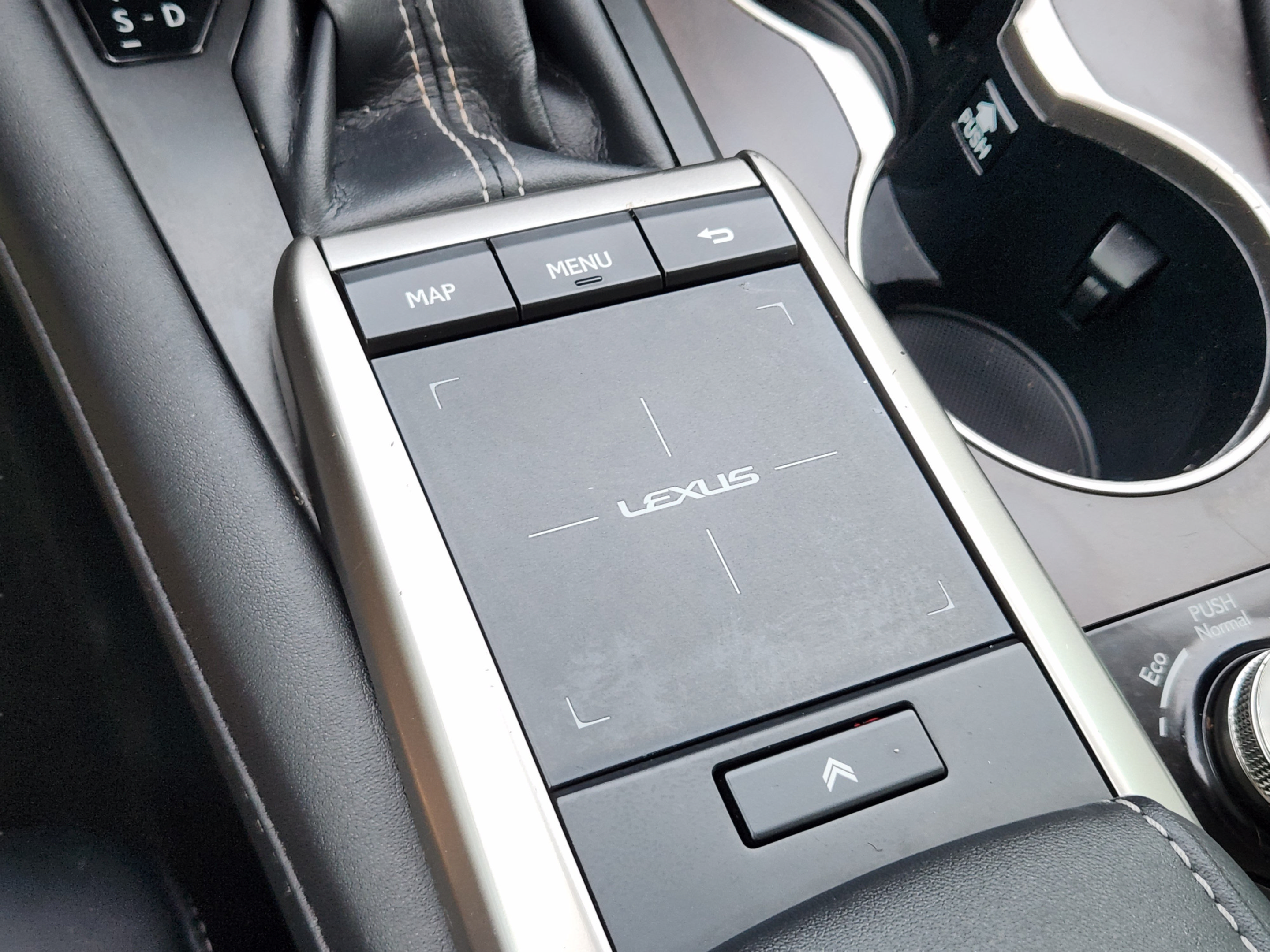 Certified 2022 Lexus RX 450h AWD w/ Premium Package image 15