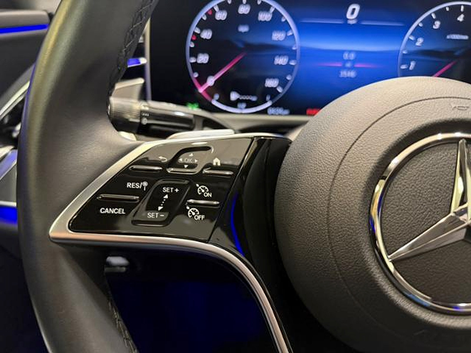 Used 2025 Mercedes-Benz E 350 Sedan w/ Winter Package image 15