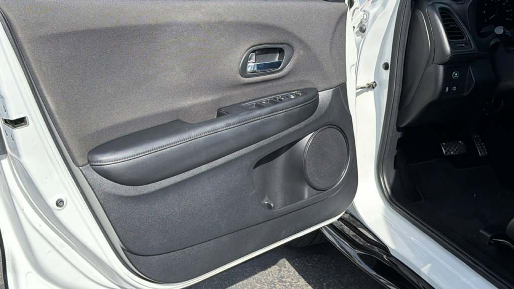 Used 2020 Honda HR-V Sport image 23