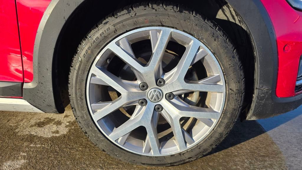 Used 2019 Volkswagen Golf Alltrack SE image 12