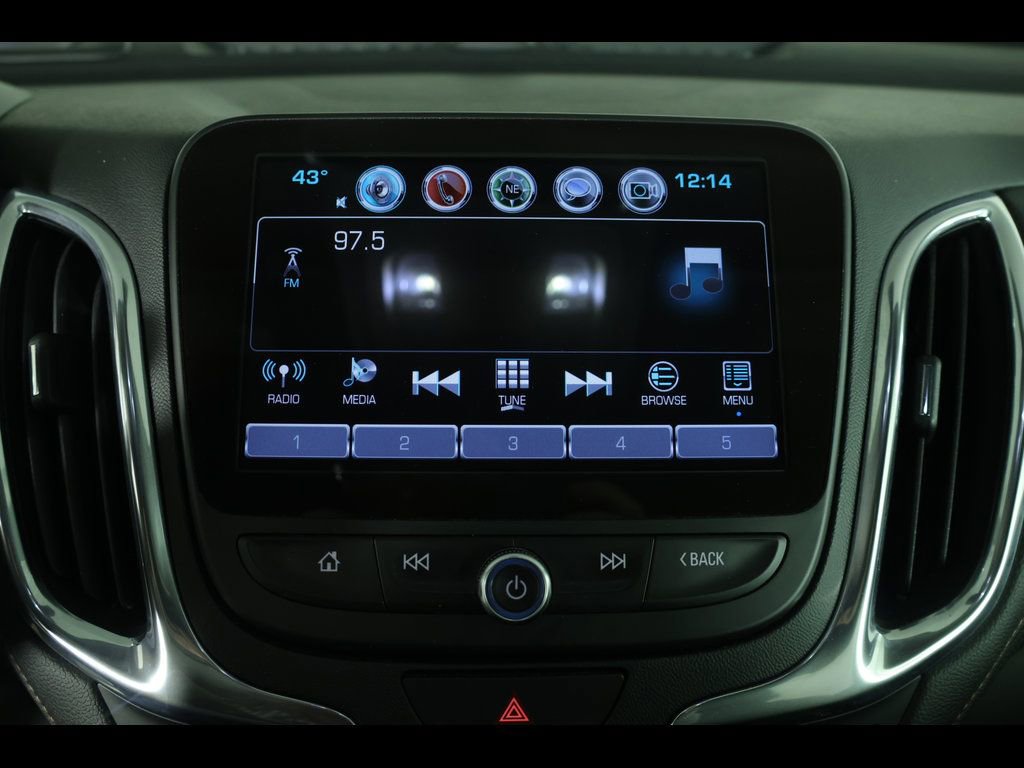 Used 2018 Chevrolet Equinox Premier image 21