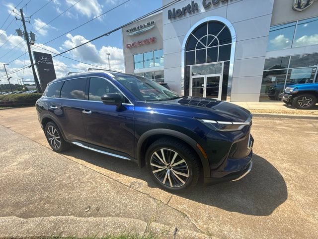Used 2022 INFINITI QX60 Sensory w/ Cargo Package AWD/4WD image 2