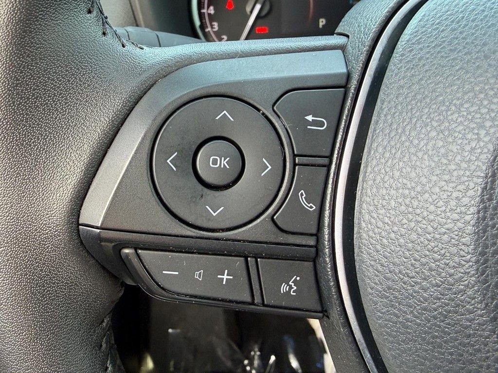 Used 2024 Toyota RAV4 Adventure image 17