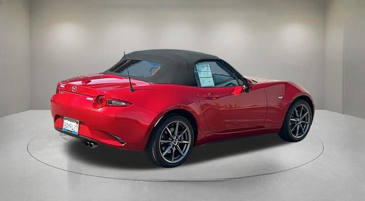 Used 2017 MAZDA MX-5 Miata Grand Touring image 5